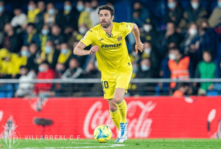 关于赛地聚焦：欧冠集结日热度飙升，比利亚雷亚尔门线救险，压力陡增，临场指挥获称赞的信息