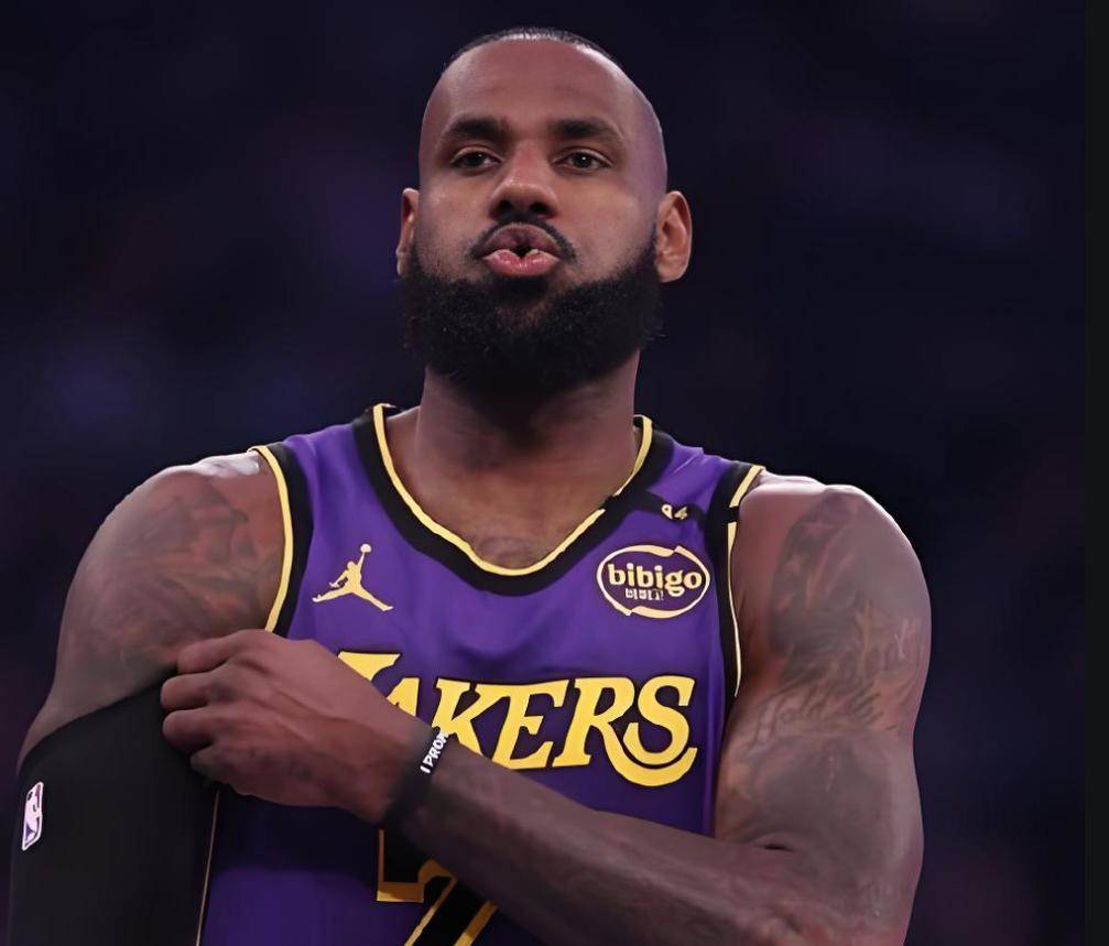 威尼斯人网页版 -CBA季后赛转会期再迎强敌，洛杉矶湖人完成体检，主帅态度：底气十足，高层口径保持一致(詹杜库退役也不看cba)