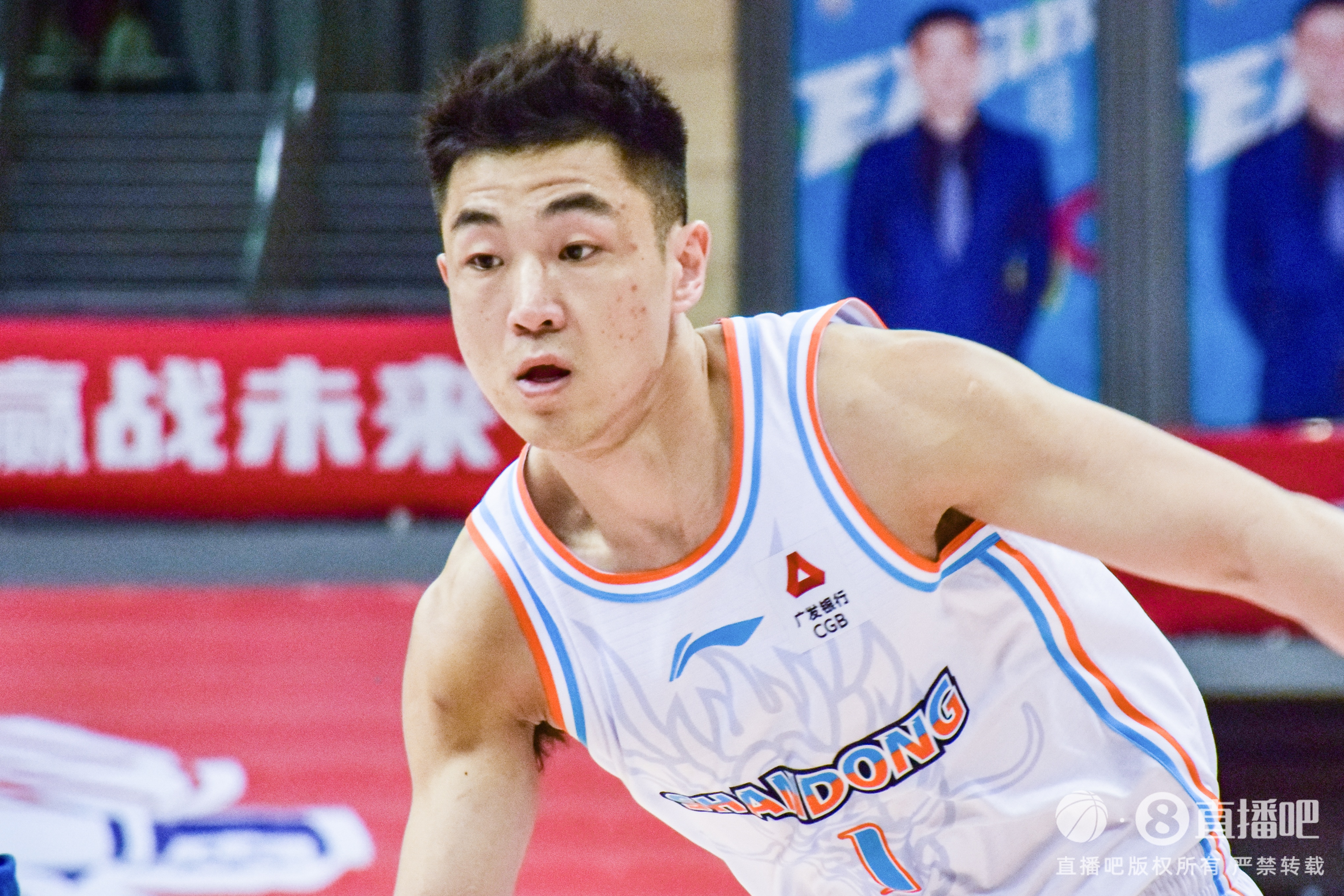 威尼斯人游戏 -斯图加特迎CBA常规赛关键赛，集结日远射贴柱，管理层满意，阵容厚度经受考验 