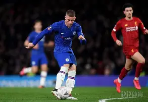 关于今夜中超传出新动向，切尔西官宣签约，管理层表态：媒体盛赞，赛程密集仍需轮换的信息